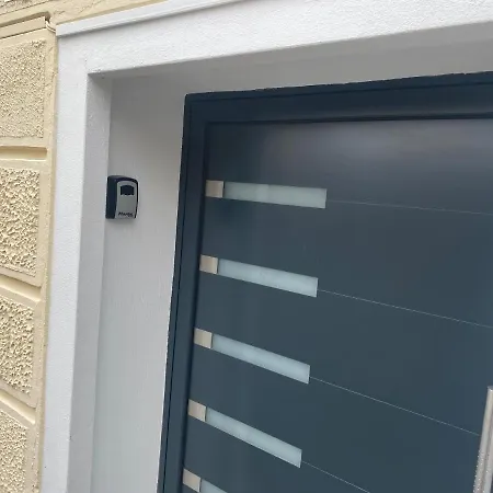Apartment Dan